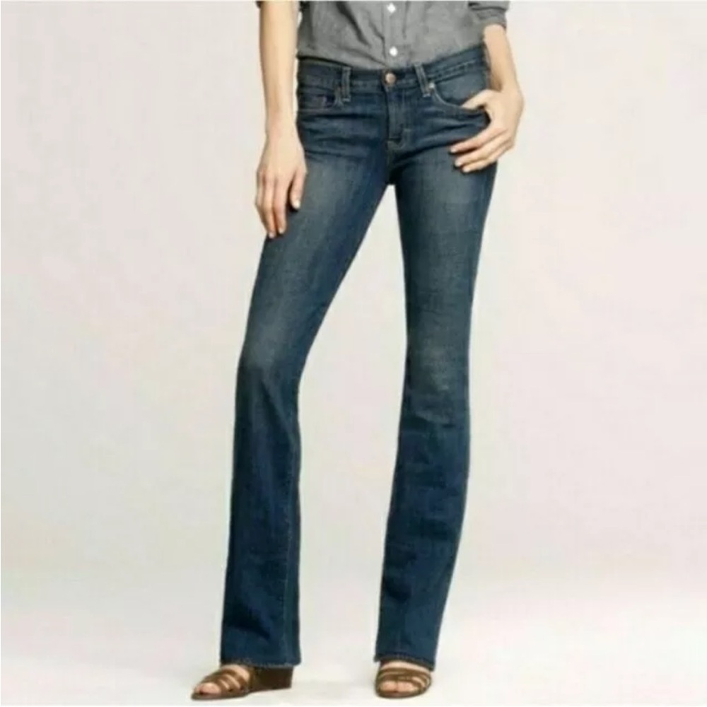 J.‎ Crew Indigo Wash Bootcut Dark Blue Low Rise  jeans stretch size 30 x 32